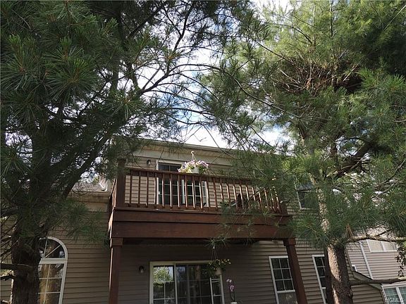 2nd image of 1708 Rosewood Ct
