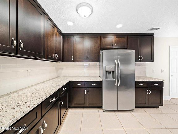 5th image of 639 Heather Stone Dr