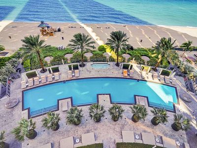 18555 Collins Ave APT 705, Sunny Isles Beach, FL, 33160