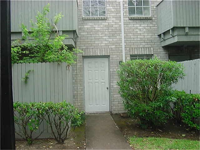 1st image of 9700 Leawood Blvd APT 513