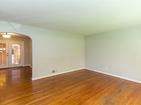 3rd image of 6519 Homestead Dr