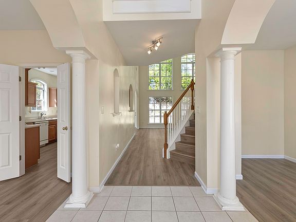 2nd image of 1639 Sawmill Creek Ln