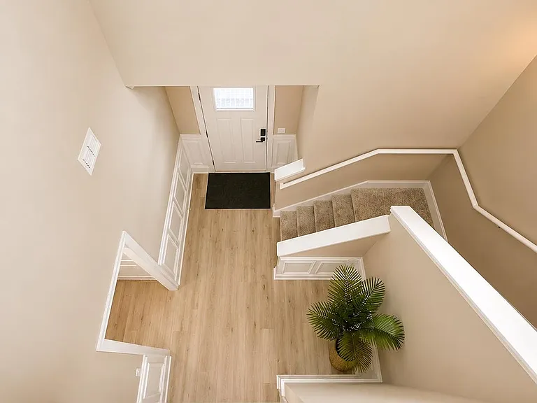 94 Springdale Dr — Photo 6