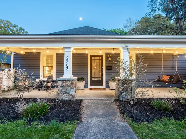 2203 Chapel Hill Rd, Durham, NC 27707