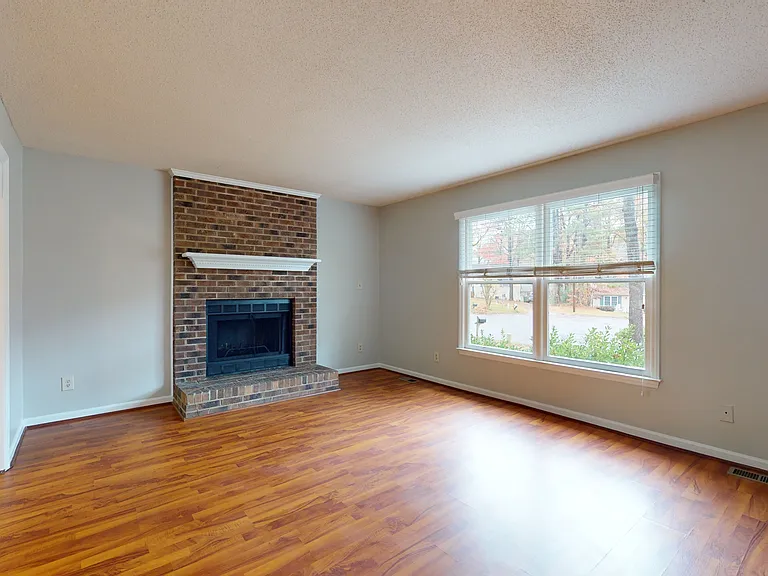 103 Bushberry Ct — Photo 9