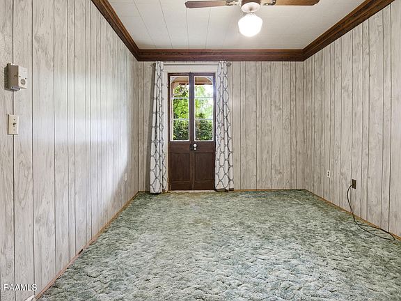 5th image of 310 Dupre St