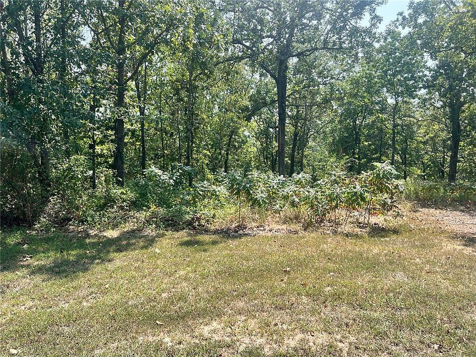 2nd image of Kinross Dr #28