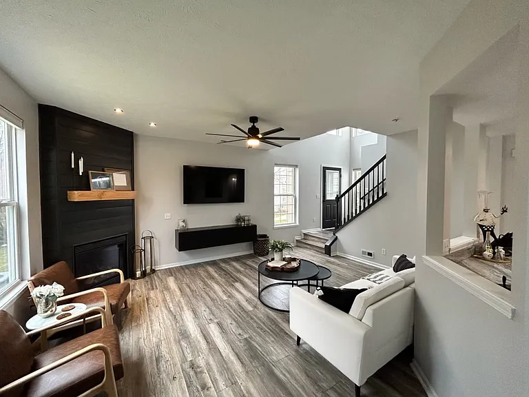 1197 N Yorkshire Dr — Photo 5