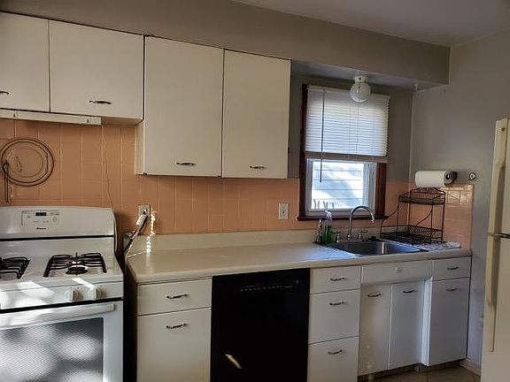 mid century kitchen