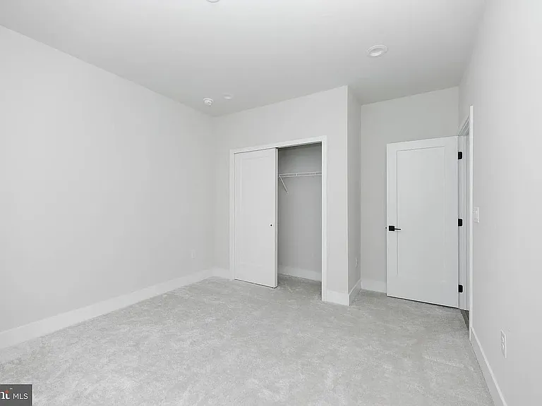 305 Manion Aly — Photo 16