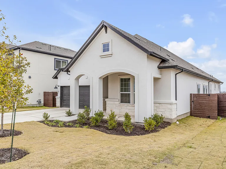 8517 Grenadier Dr — Photo 2