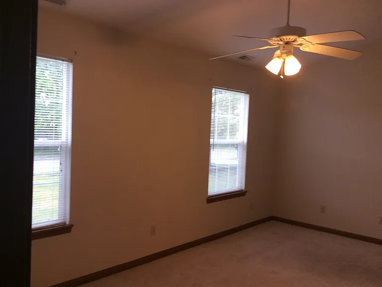 2314 Drexel Dr — Photo 11