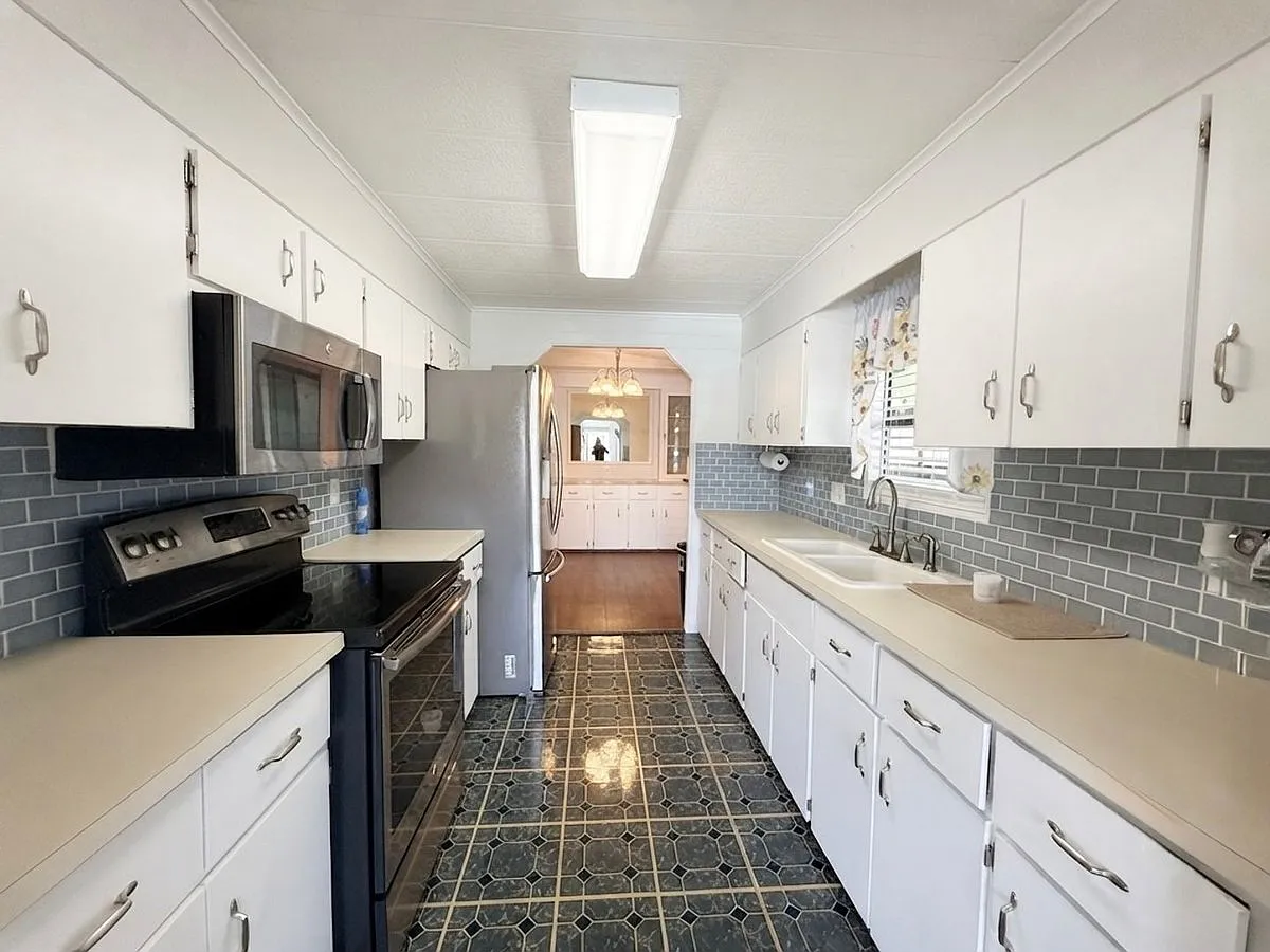 2140 Pebble Beach - Unit 865 — Photo 4