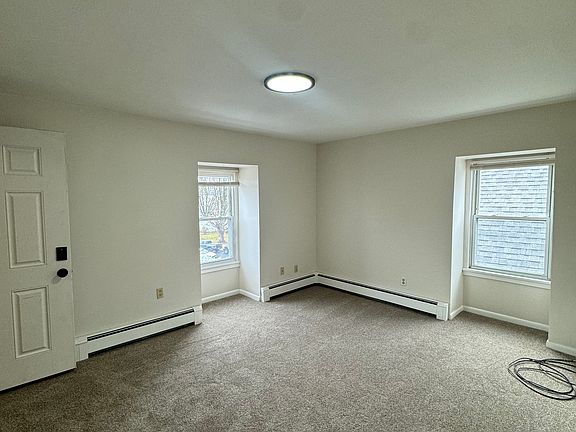 2nd image of 35-37 S Main St #37-3