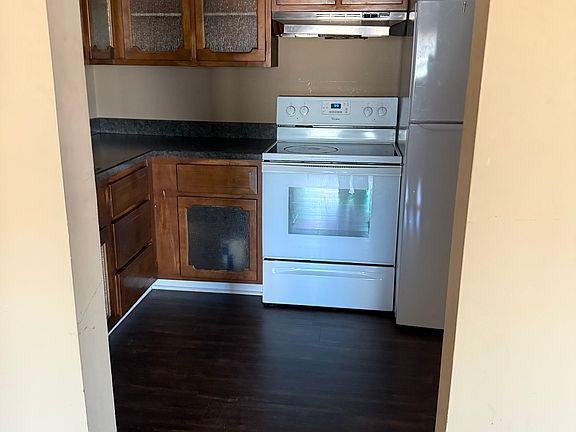 4th image of 37 Kenbrook Dr