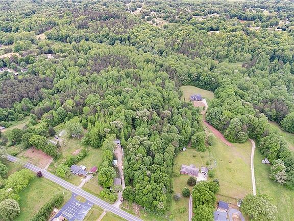 2nd image of 4693 Rainbow Dr