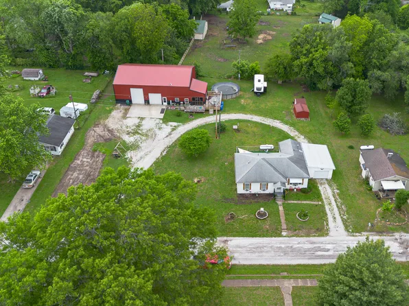 203/205 N Jefferson Street, Humansville, MO 65674