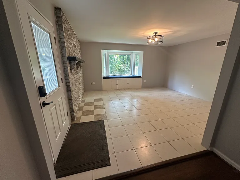 Full living room