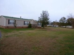 421 Swofford Ridge Rd, Chesnee, SC 29323