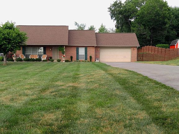 2nd image of 1313 Chesty Puller Cir