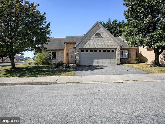 2nd image of 1200 Brandon Dr