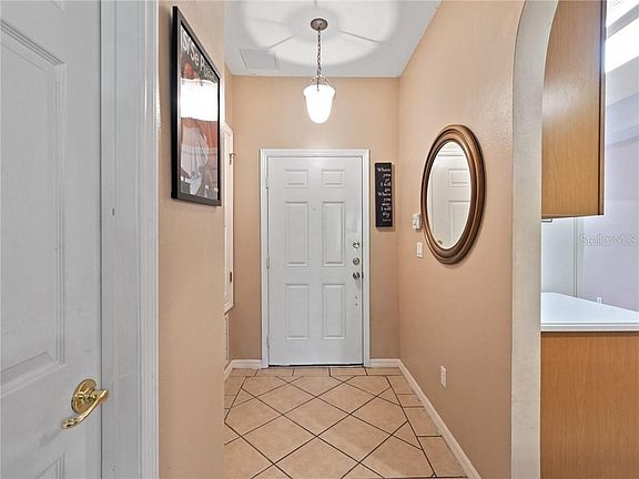 5th image of 9422 Myrtle Creek Ln #8