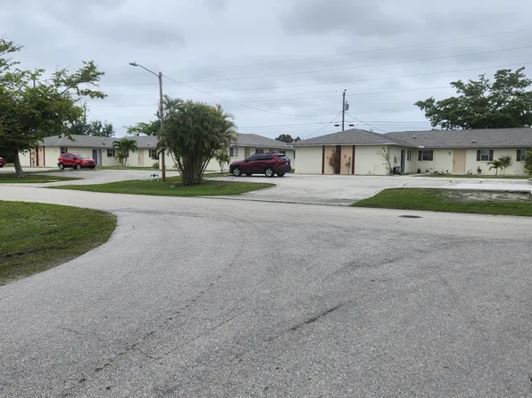 1925 SW Santa Barbara Pl APT 3, Cape Coral, FL 33991