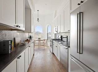 418 2nd St APT 4, Brooklyn, NY 11215