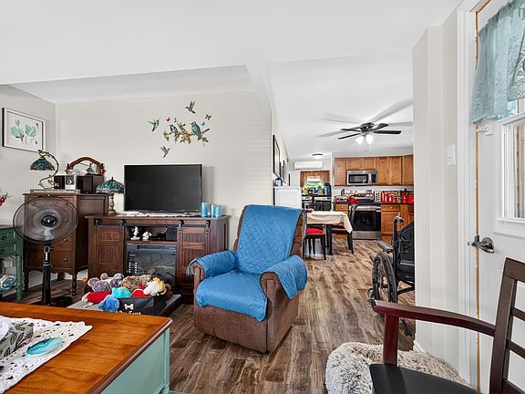 4th image of 12 Highland Ave
