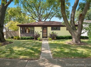 426 N 2nd Ave, Villa Park, IL 60181