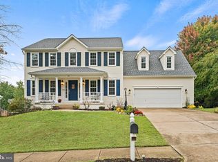 29 Village Grove Rd, Fredericksburg, VA 22406