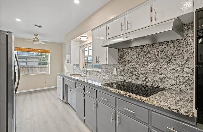 1338 Whitacre Dr — Photo 6