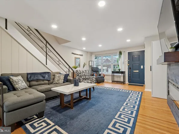 5471 Vicaris St, Philadelphia, PA 19128