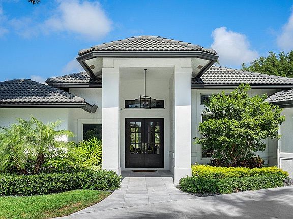 Home For Sale In Delray Lakes Estates
