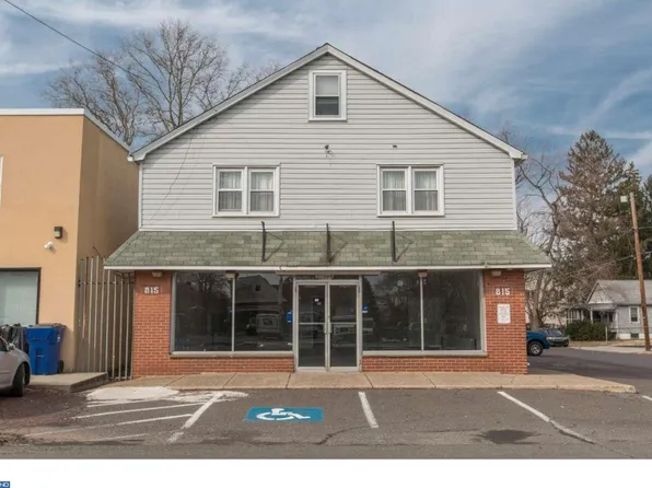 815 State Rd, Croydon, PA 19021