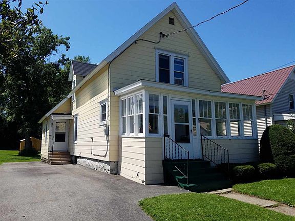 2nd image of 32 Parker Ave