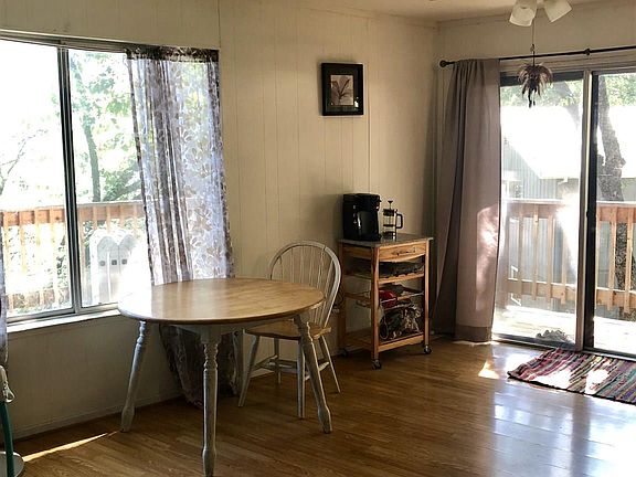 5th image of 21278 American River Dr