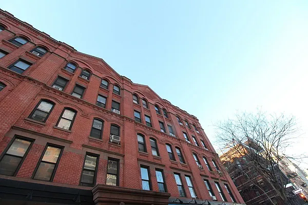 Rented by Luxor Homes & Investment Realty | media 33