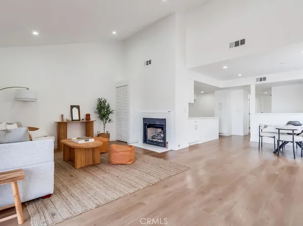 946 W 220th St Unit 216, Torrance, CA 90502