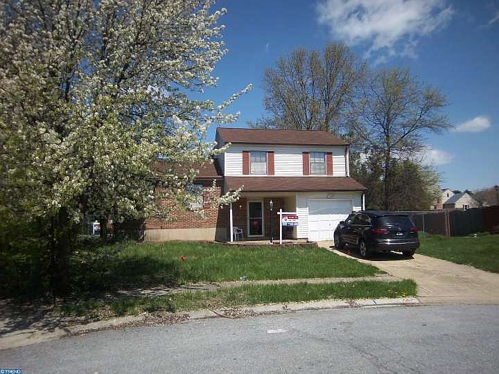 1st image of 242 Tinsley Ct