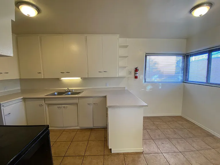 1200 Stanford Dr NE — Photo 18
