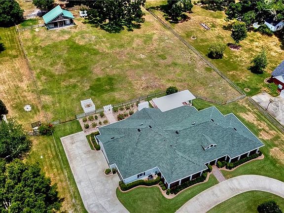 2nd image of 8013 Riverwood Estates Pl