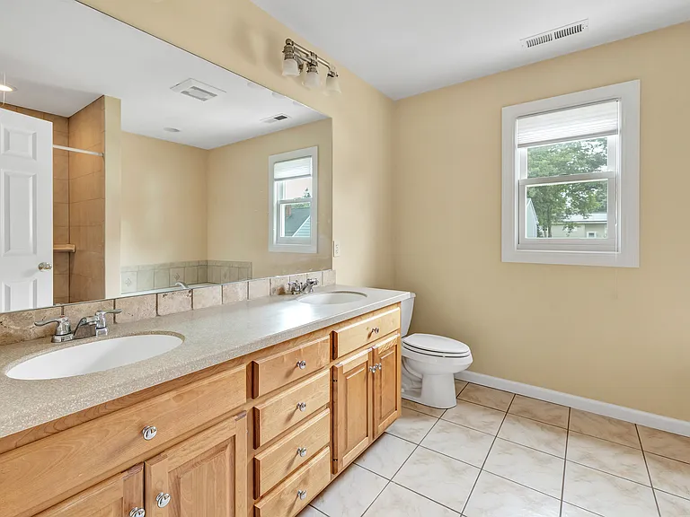 36 Pawtucket Ave — Photo 26