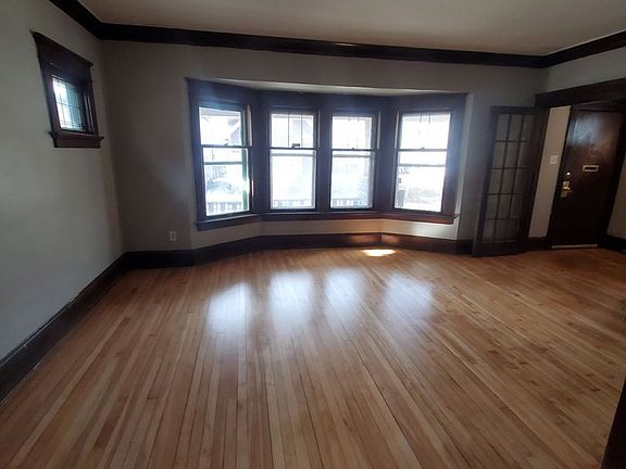 5th image of 2524 N Hubbard St #2524
