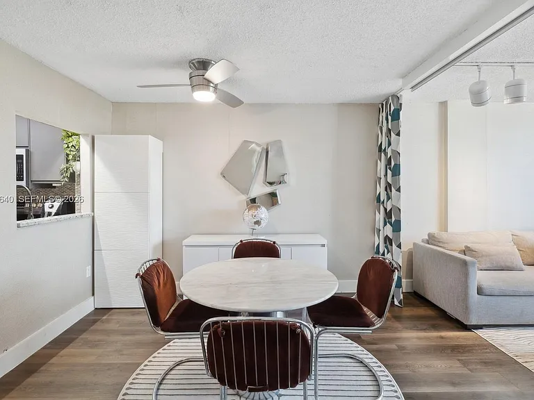 1020 Meridian Ave #403 — Photo 8