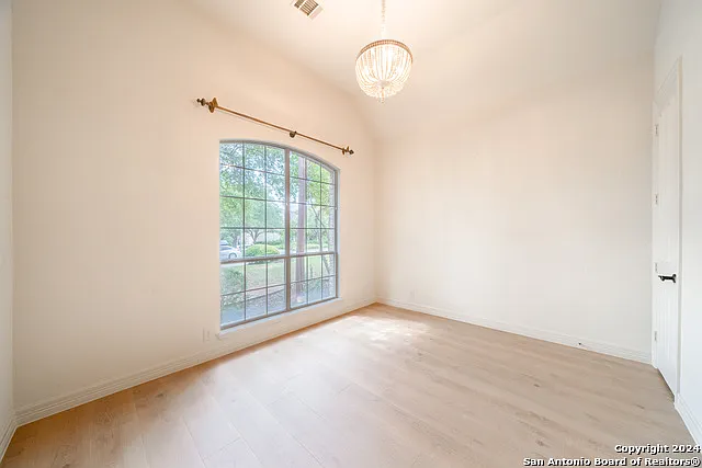7523 Steeple Dr — Photo 18
