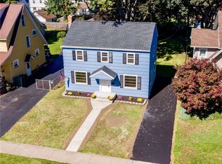 386 Barry Rd, Rochester, NY 14617