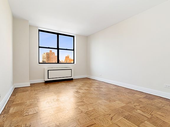 5th image of 400 E 71st St APT 14i