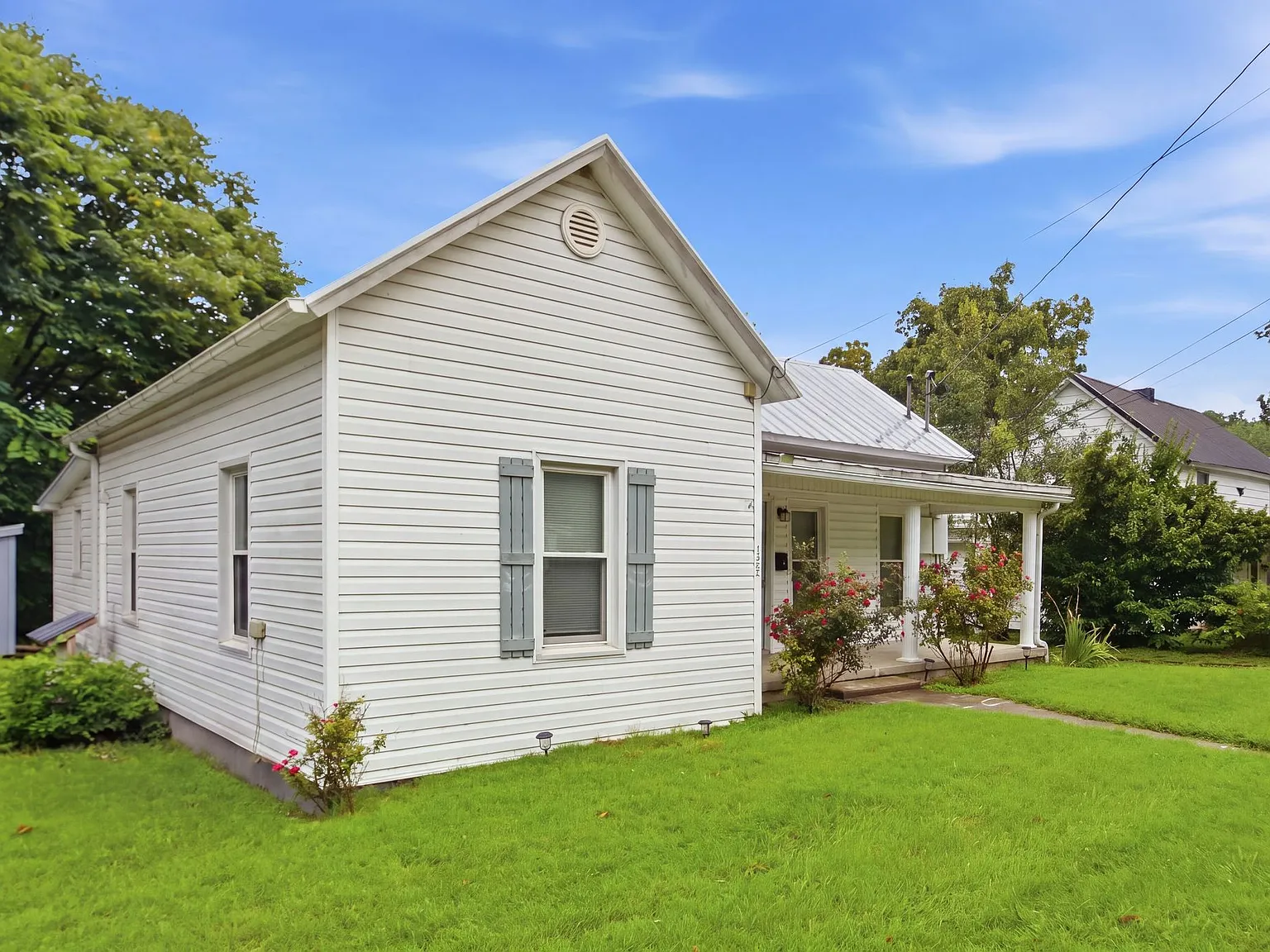 2 bed, 800 sqft, $1,000 — Photo 3