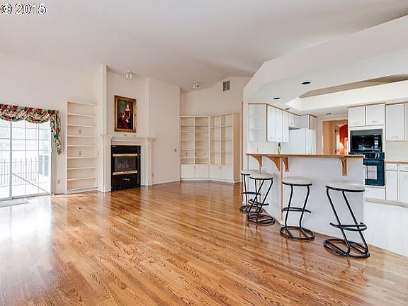 5th image of 3011 SE 157th Ave